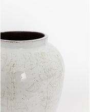 Load image into Gallery viewer, Delicate Florals Vase
