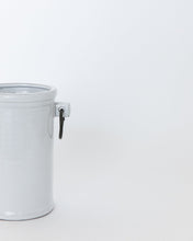 Load image into Gallery viewer, Metal Ring Crock

